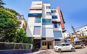 Via Emirates Inn
